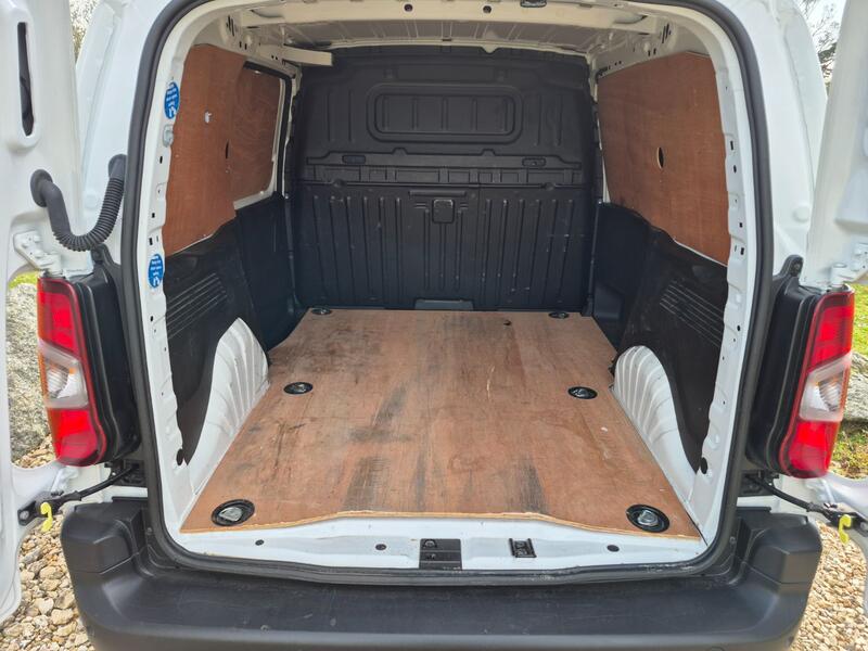 VAUXHALL COMBO