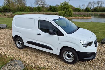 VAUXHALL COMBO 2300 50kWh Dynamic