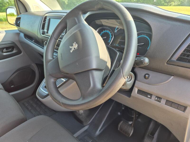 PEUGEOT EXPERT