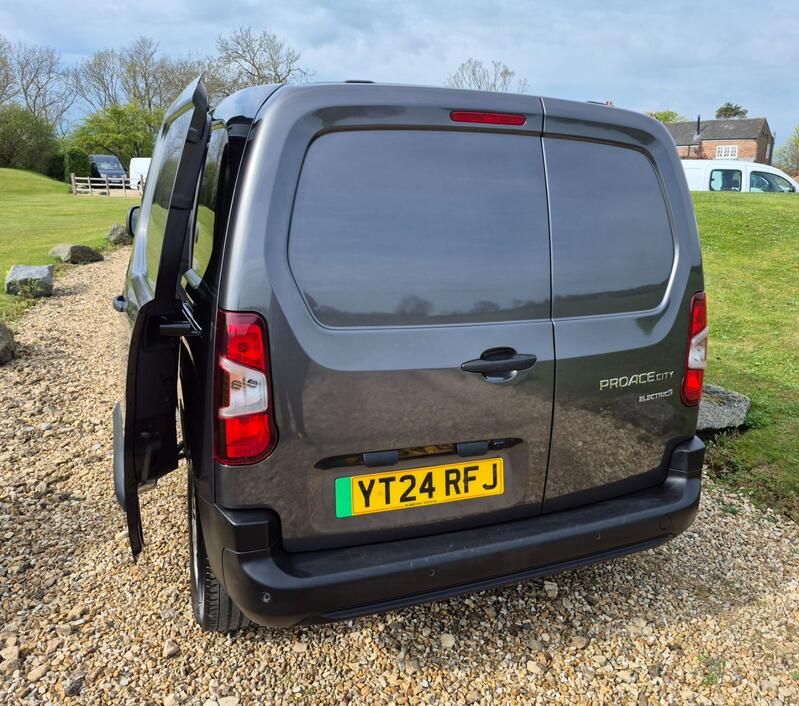 TOYOTA PROACE CITY