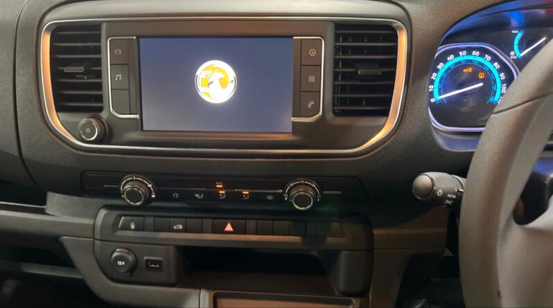 VAUXHALL VIVARO