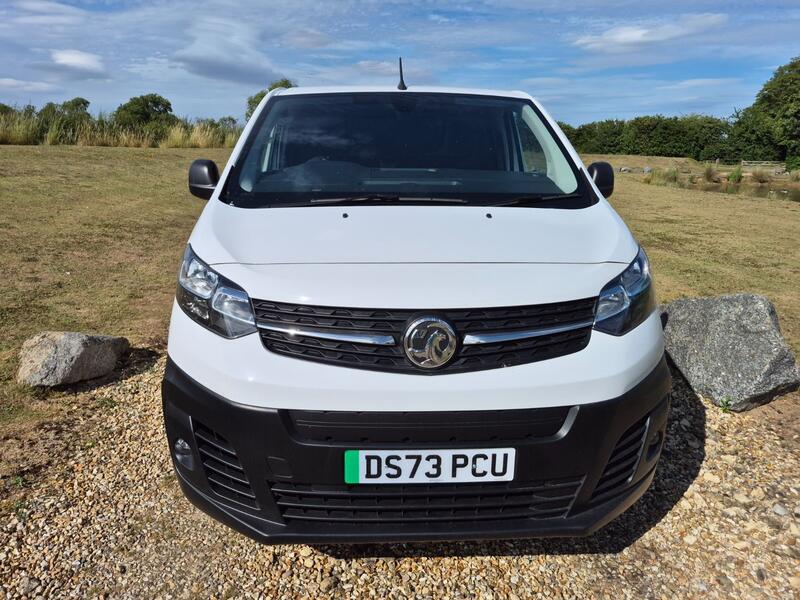 VAUXHALL VIVARO