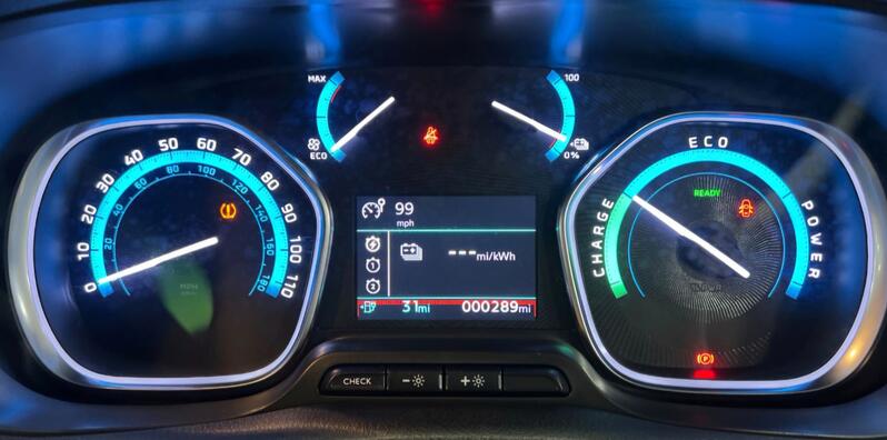VAUXHALL VIVARO