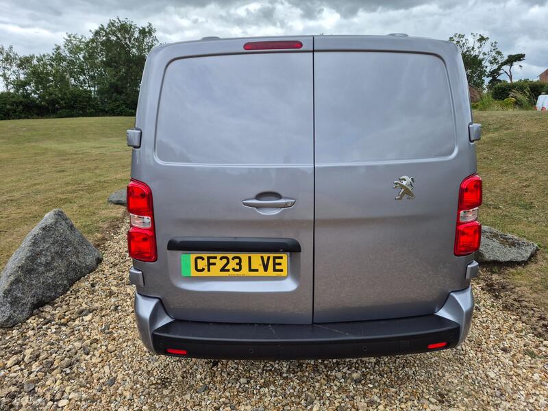 PEUGEOT EXPERT
