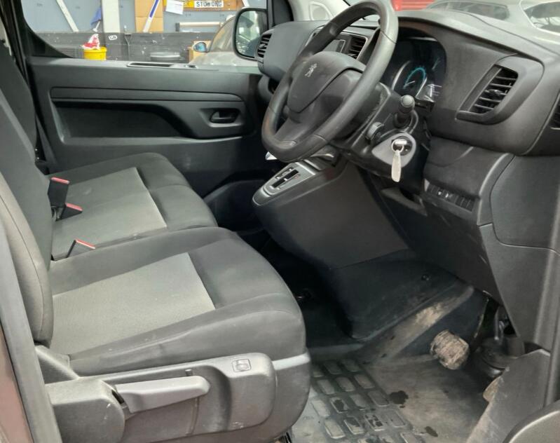 PEUGEOT EXPERT