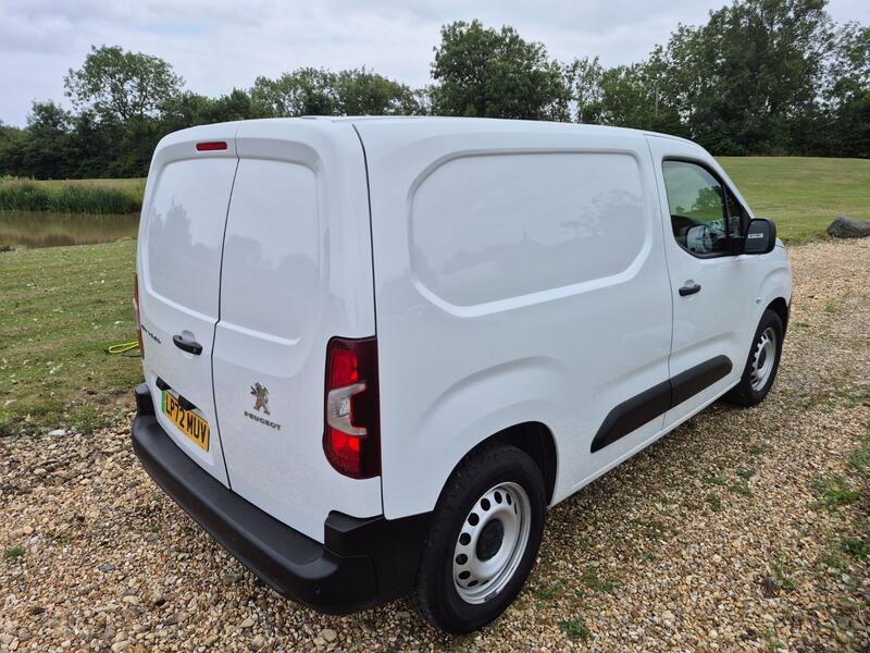 PEUGEOT PARTNER