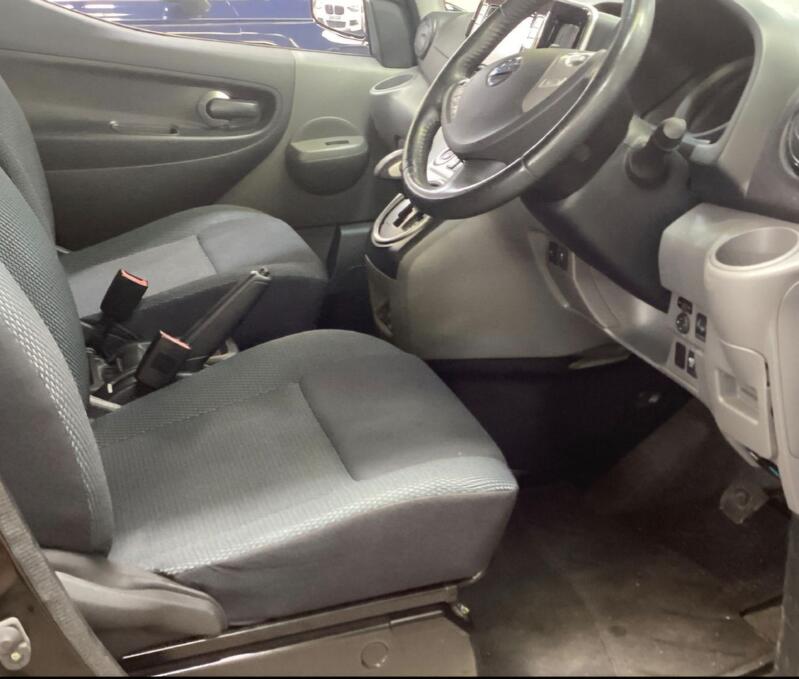NISSAN ENV200 EVALIA