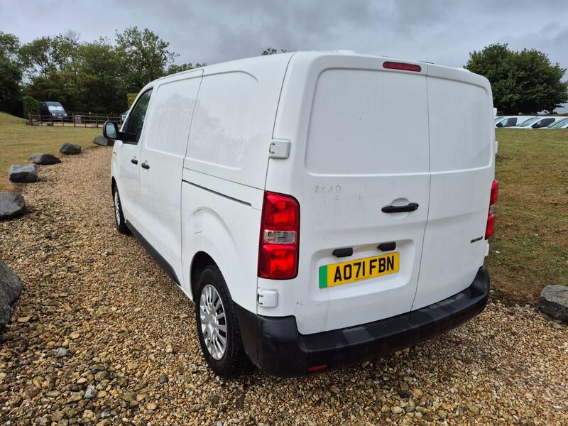 TOYOTA PROACE